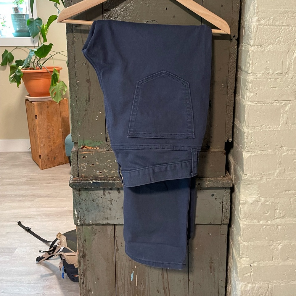 DRESSY JEANS